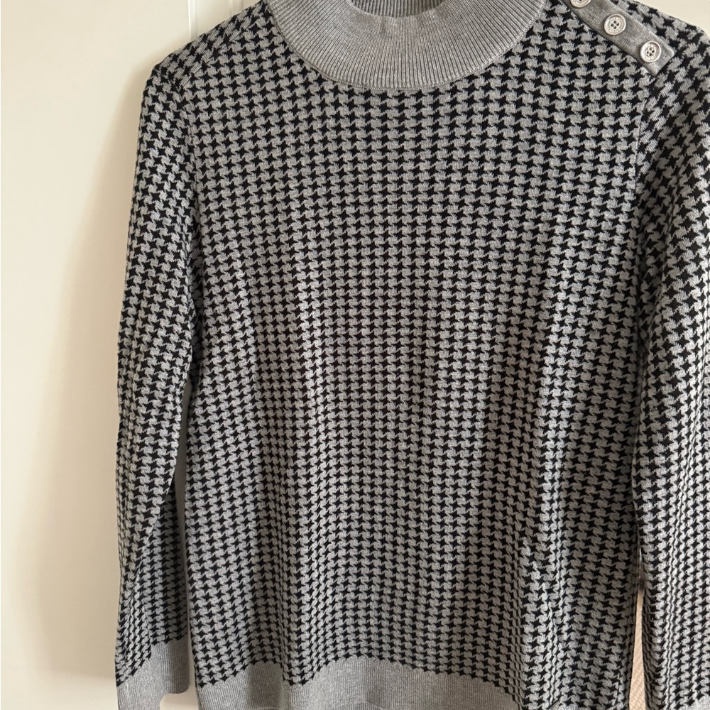 Calvin Klein Black and Gray Houndstooth Turtleneck Sweater Size S